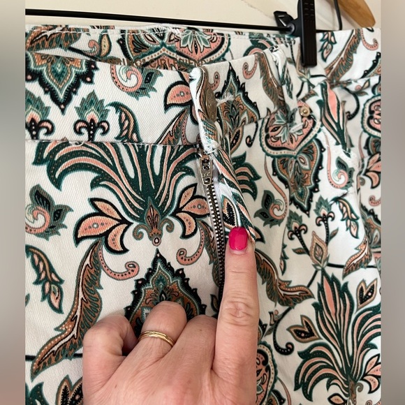 Chico’s So Slimming Girlfriend Leg Ankle Jeans Women’s Size 12 (Large) - Picture 7 of 16